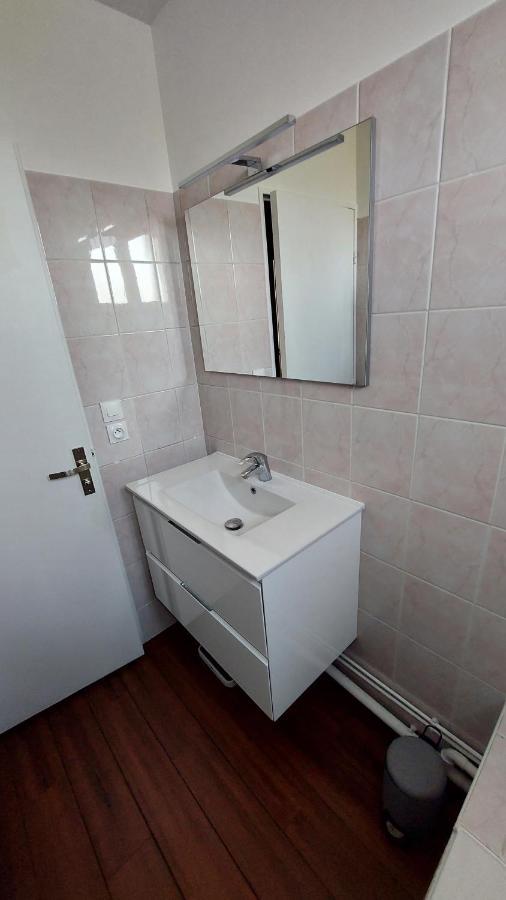 Bel Appartement Au Calme Sainte-Genevieve-des-Bois Exterior photo